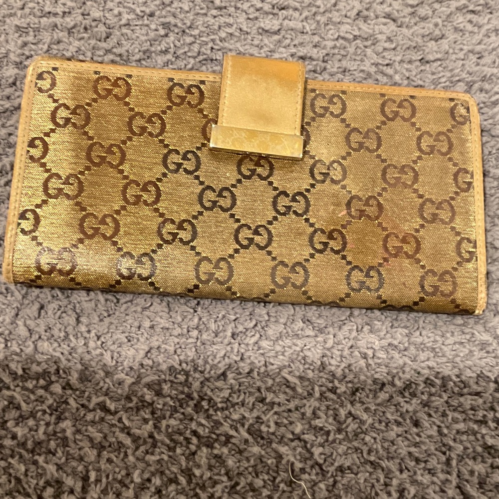 Gucci Metallic Gold GG Pattern Wallet